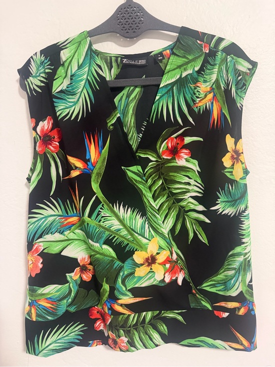 New York & Company Tops - NY&Co 7th Avenue Tropical Floral Faux Wrap Sleeveless Blouse Size M